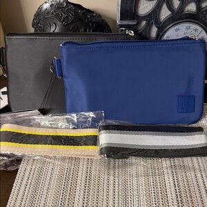 Ihkwip Everyday Essentials XL wristlet pouches set of two NWT